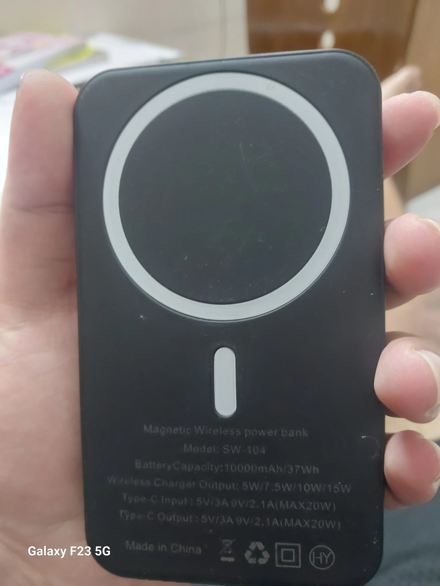 10000mAh Magnetic Wireless Power Bank - Matte Black